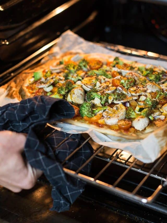 cropped-broilkingbaron420vsweber-pizza-6712121_1920.jpg
