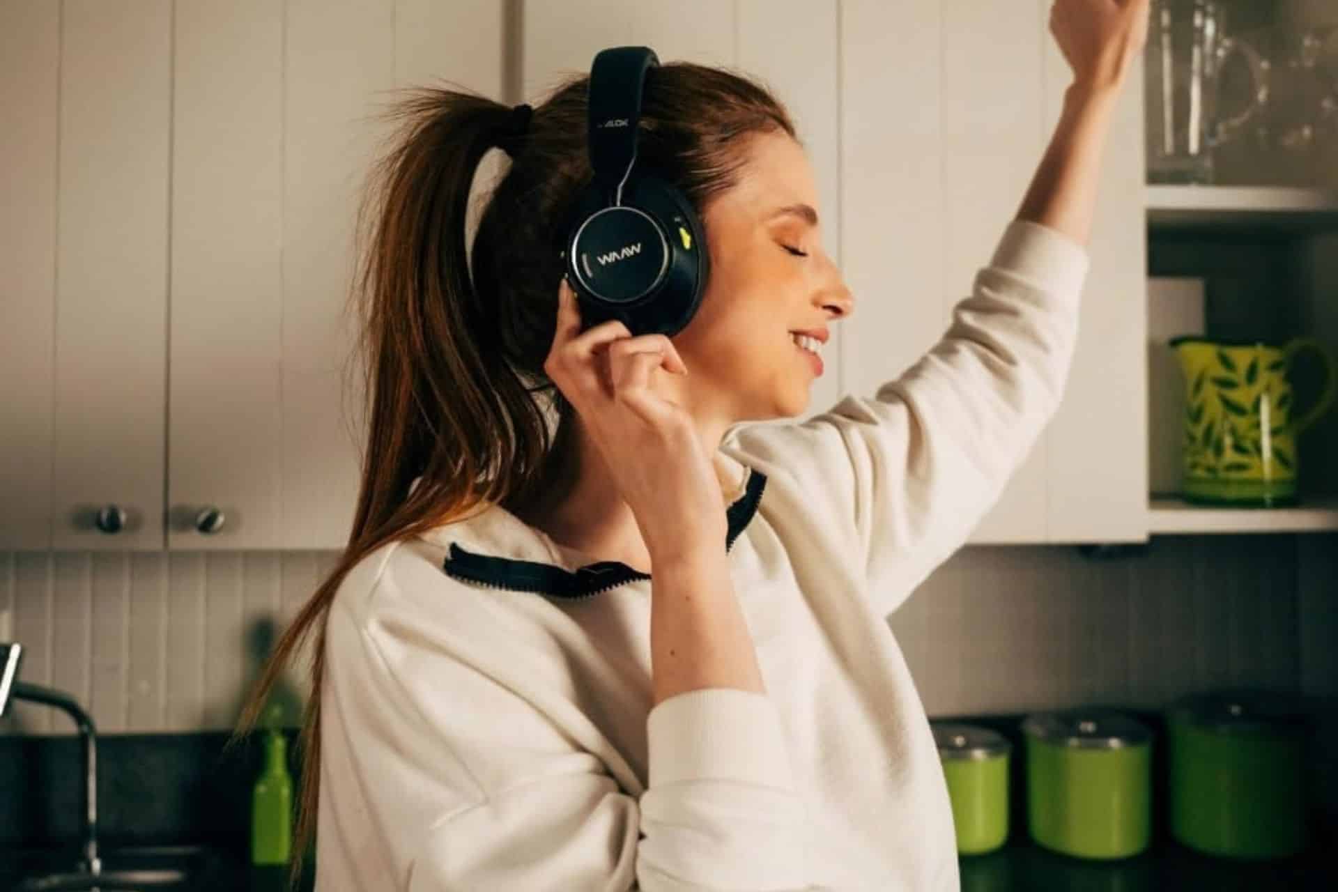 WAAW By ALOK Fone de Ouvido Bluetooth SENSE 310